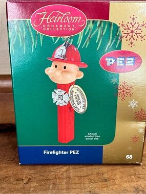 Vintage Carlton cards Firefighter Pez Ornament 2004-EUC-Original Box